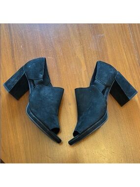 Eileen Fisher suede block heel sandals size 7